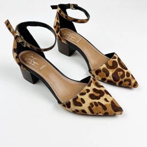 Crown Vintage kitten heel